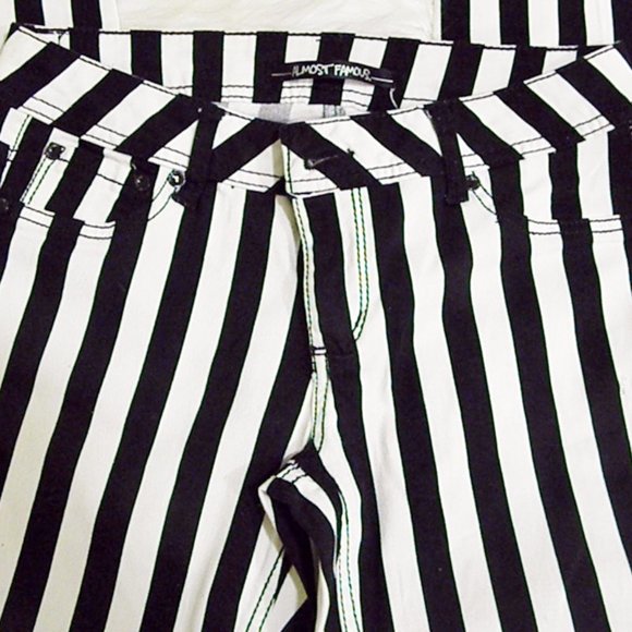 Almost Famous black and white  striped skinny Jeans - Picture 3 of 9